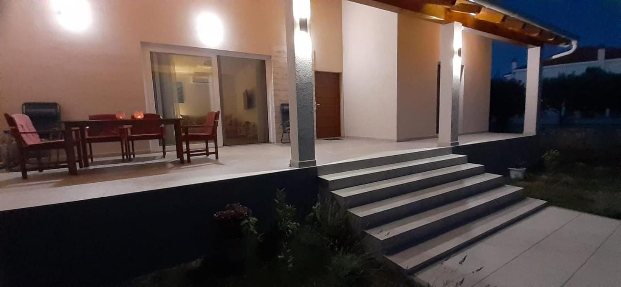 Cvita & Gabi - Kuca Za Odmor Privlaka  Extérieur photo