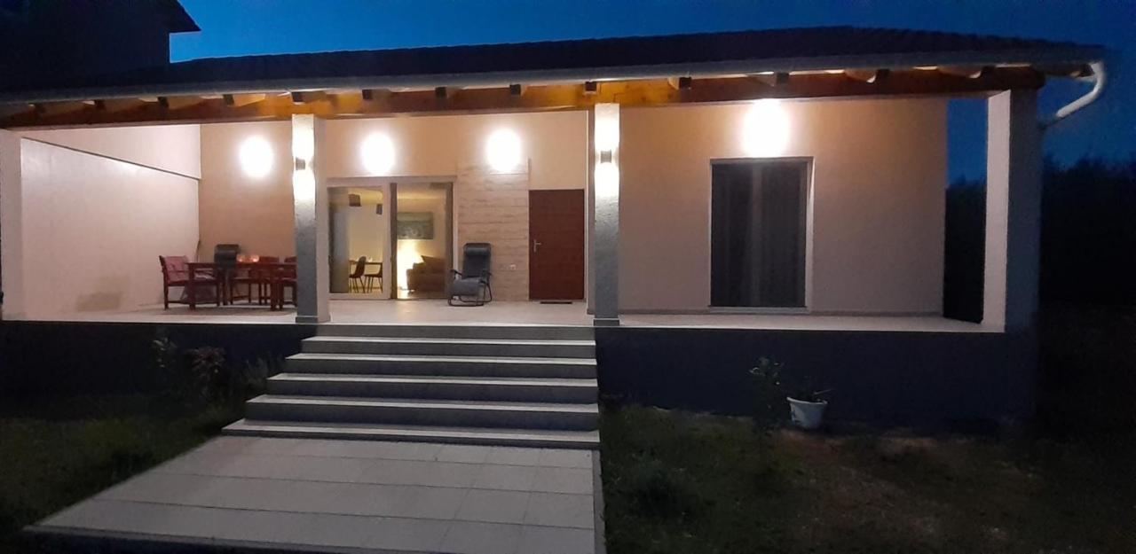 Cvita & Gabi - Kuca Za Odmor Privlaka  Extérieur photo